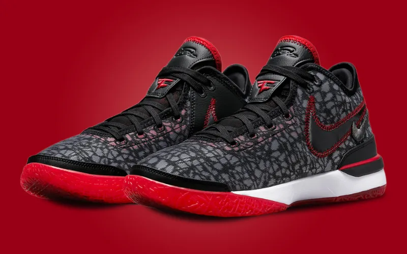 <p><strong><span style="font-size:36px;">FaZe Clan x Nike LeBron&nbsp;NXXT Gen Basketball&nbsp;</span></strong></p>